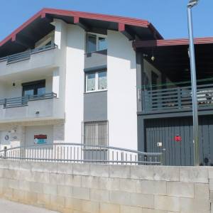 Useljiva i moderno namještena kuća Vrnograč