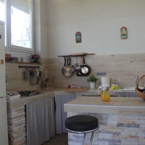 Useljiva i moderno namještena kuća Vrnograč