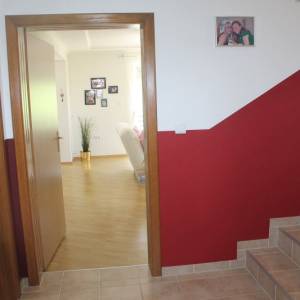 Useljiva i moderno namještena kuća Vrnograč