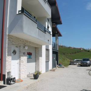 Useljiva i moderno namještena kuća Vrnograč