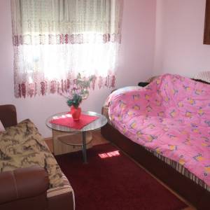 Useljiva kuća blizina lječilišta Gata