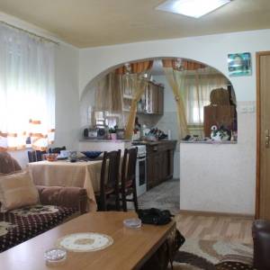 Useljiva kuća blizina lječilišta Gata