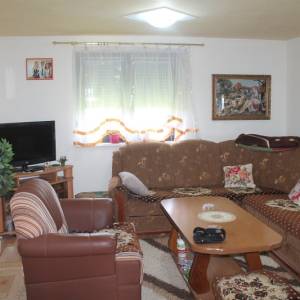 Useljiva kuća blizina lječilišta Gata