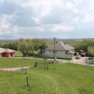 Useljiva kuća blizina lječilišta Gata