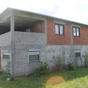 Useljiva kuća blizina lječilišta Gata