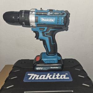 AKU BUSILICA MAKITA SA DVIJE BATERIJE ODVIJAC SRAFILICA BUSILICE