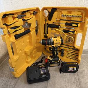 AKU Dewalt Udarna Jaka Busilica Odvijac Sa Alatom MODEL 2025