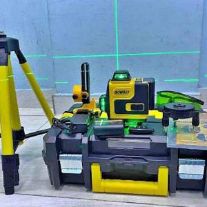 DEWALT Laser Gradjevinski Za Nivelaciju Nivelir Nivelator