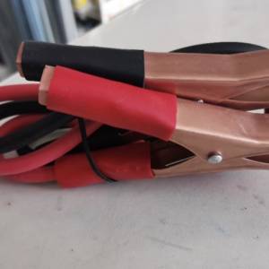 INVERTER PRETVARAC NAPONA STRUJE SA 12 NA 220 2000W AKUMULATOR