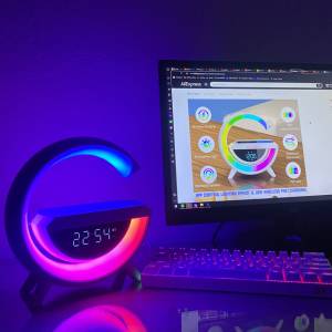 RGB G Lampa Bezicni Zvucnik Wifi Punjac Bezicno Punjenje Pametna