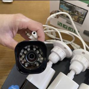 Video Nadzor Set 4 KAMERE FULL HD WIFI Wi Fi Kamera Nadzorna Za