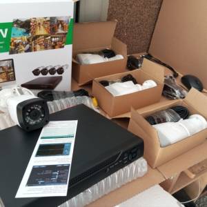 Video Nadzor Set 4 KAMERE FULL HD WIFI Wi Fi Kamera Nadzorna Za