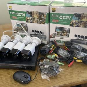 Video Nadzor Set 4 KAMERE FULL HD WIFI Wi Fi Kamera Nadzorna Za