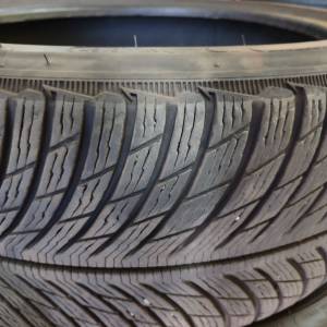 4 Gume 235/40-19 M+S Michelin POLOVNE