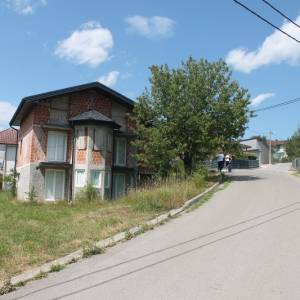 Kuća sa zemljištem Semanići Cazin