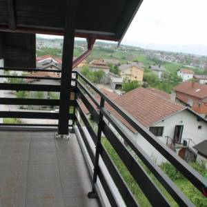 Kuća u Cazinu kod bolnice
