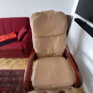 Poklanjam MASAŽNU FOTELJU