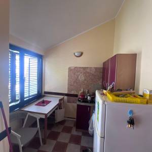 Kompletno renoviran apartman sa pogledom na Boku – Krašići (52m²)