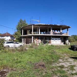 Industrijsko zemljište sa objektima Cazin