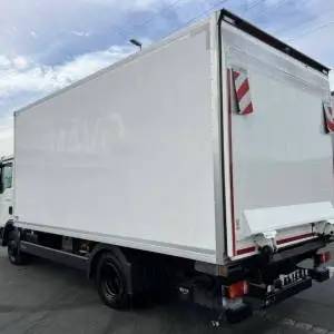 MAN 12.220 4x2 BL hladnjača 5,3 metra duljina , 12 PALETA, 2018 god.
