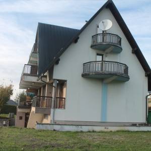 Posjed - ranč sa luxuznom kućom i voćnjakom Bihać