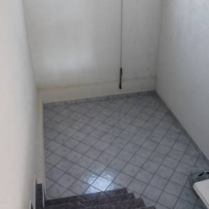 Posjed sa dvije kuće kod osnovne škole Cazin